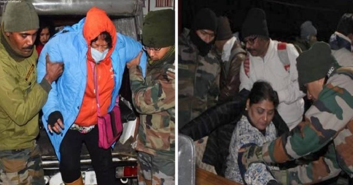 Indian Army rescues more than 1000 tourists stranded in Sikkim due to heavy snowfall